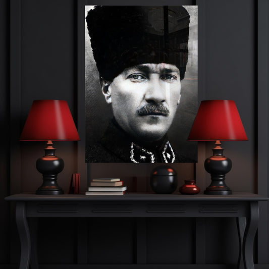Kalpaklı Atatürk Portresi  Yatay Cam Tablo
